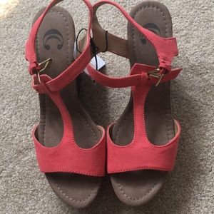 Coral Colored Wedges